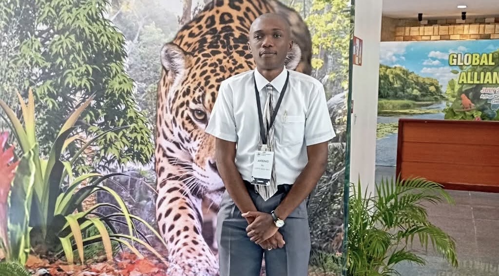 NIGHTLY NEWS REPORTER OVERCOMES LOSS, EXHAUSTION, AND SELF-DOUBT TO GRADUATE FROM UG