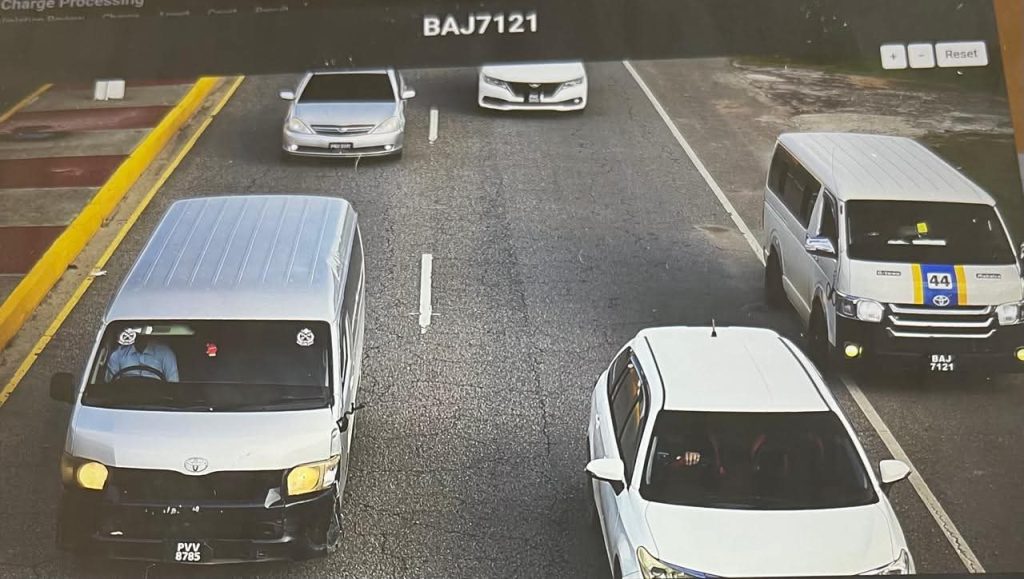 TRAFFIC CHIEF PROBES POLICE OVER ‘COVER-UP’ OF 800 TRAFFIC OFFENCES